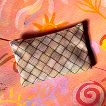 Load image into Gallery viewer, Woven Design Pouch
